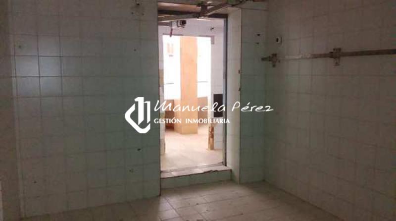 Venta de Local Comercial en la Calle San Vicente de Paul, zona Centro, Cáceres 5