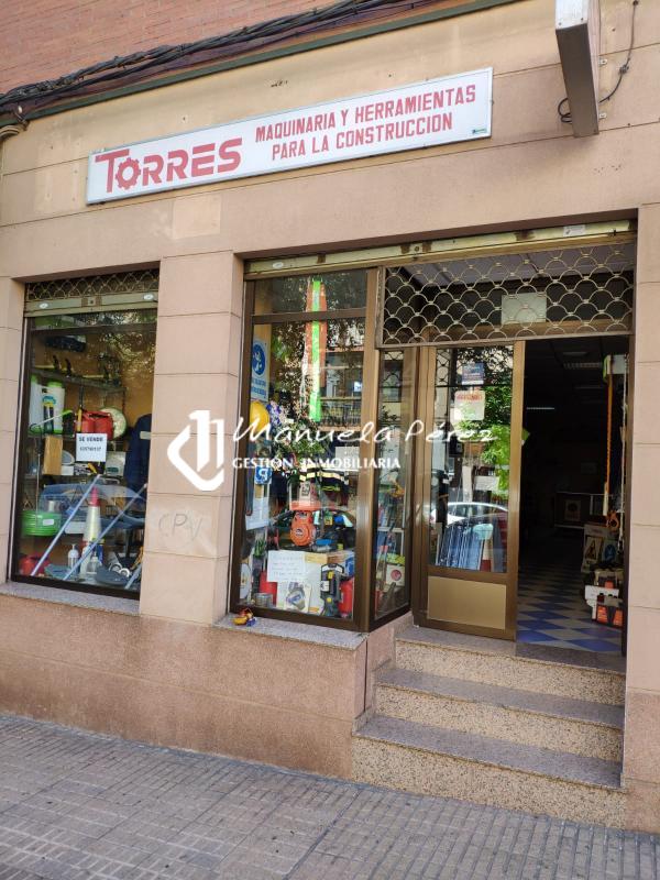 Venta de Local en Calle Argentina, Cáceres 2